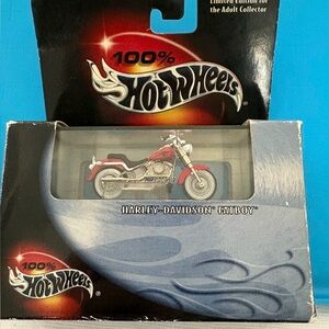 2000 Harley-Davidson Fatboy Diecast Model - Red and Silver